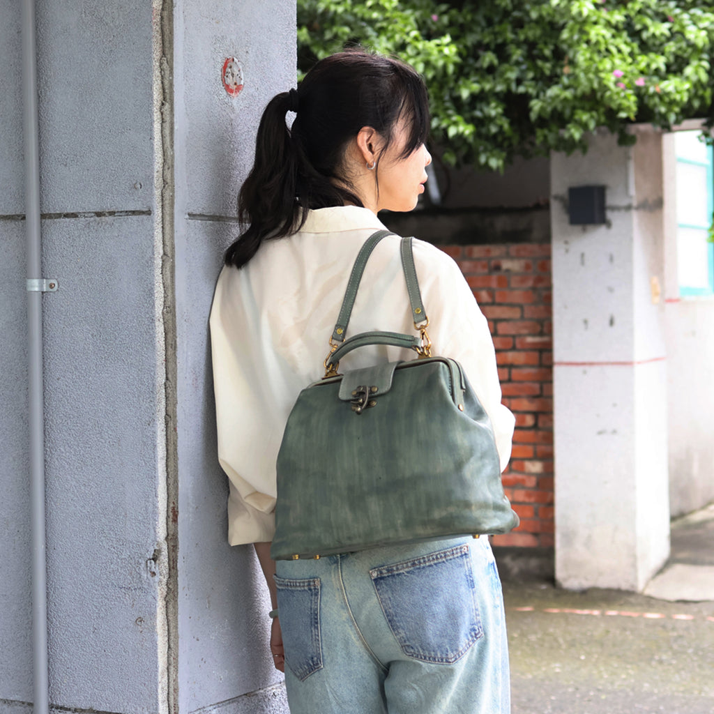 L.I.S本革工坊 | 後背醫生包 | 義大利植鞣皮 3色 紀念禮物 生日禮物 中秋節禮物